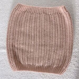 5/$25 H&M Soft Knit Blush Pink With Gold Metallic Threads Neck Warmer